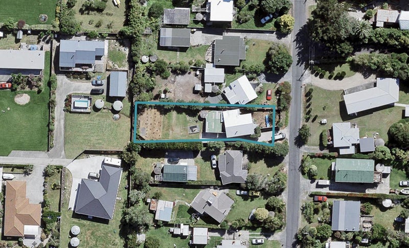 11 James Mcleod Road, Helensville - Carousel 1