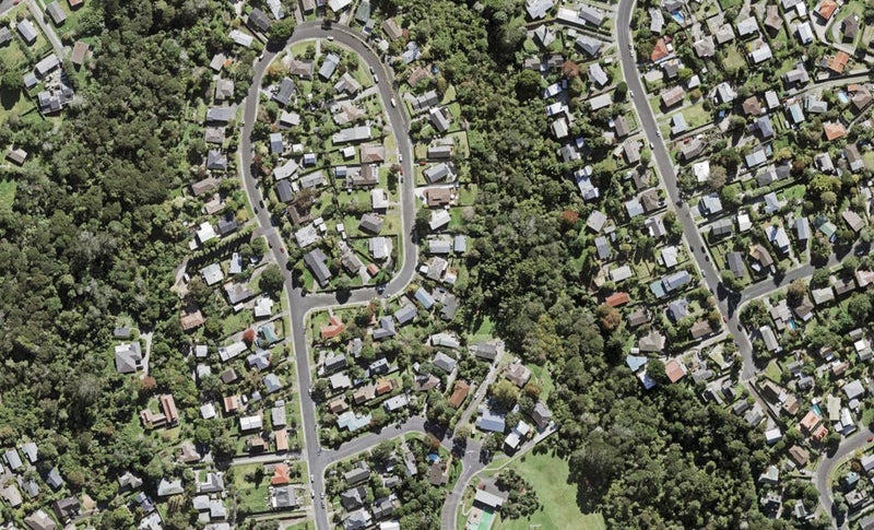 121 Kia Ora Road, Beach Haven, Auckland - Carousel 1