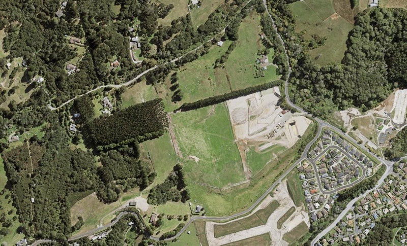 5 Kauri Gum Rise, Swanson, Auckland - Carousel 1
