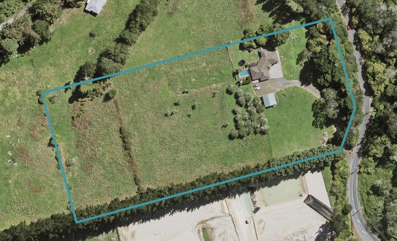 161 Birdwood Road, Massey, Auckland - Carousel 1