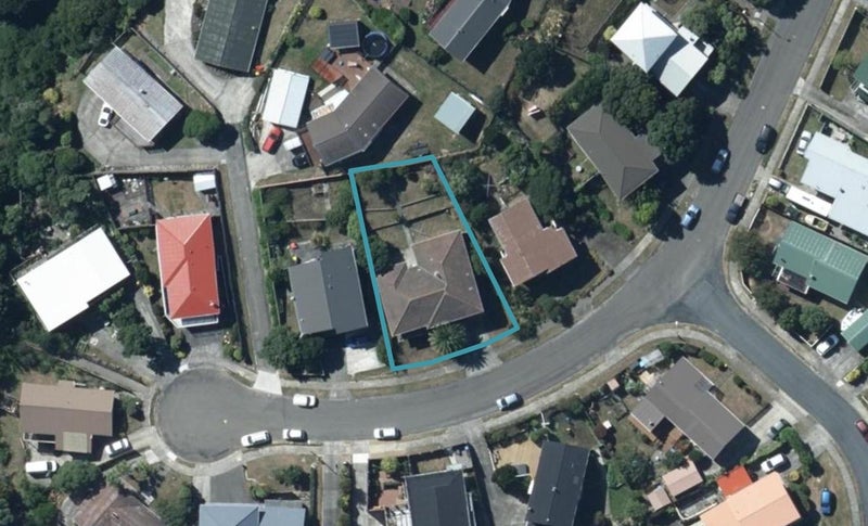 22 Pennant Grove, Titahi Bay, Porirua - Carousel 1