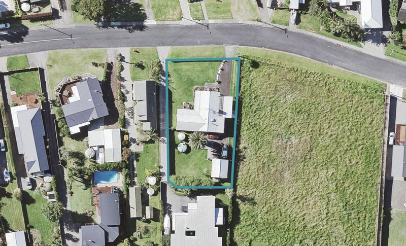 25 Campbell Road, Maraetai, Auckland - Carousel 1