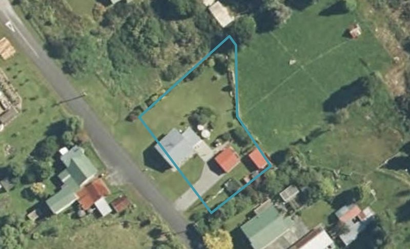 11 Seddons Terrace Road, Hokitika - Carousel 1