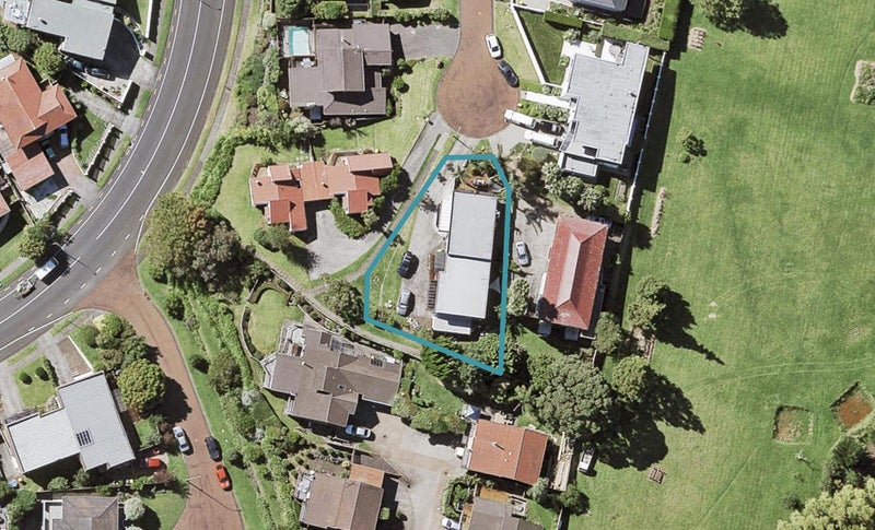2/7 Icarus Place, Half Moon Bay, Auckland - Carousel 1