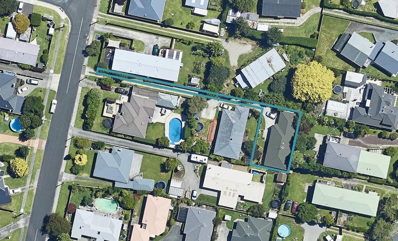 44B Goods Road, Otumoetai, Tauranga - Carousel 1