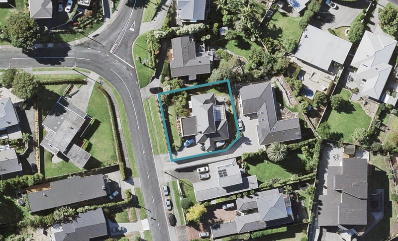 28 Churchill Road, Cockle Bay, Auckland - Carousel 1