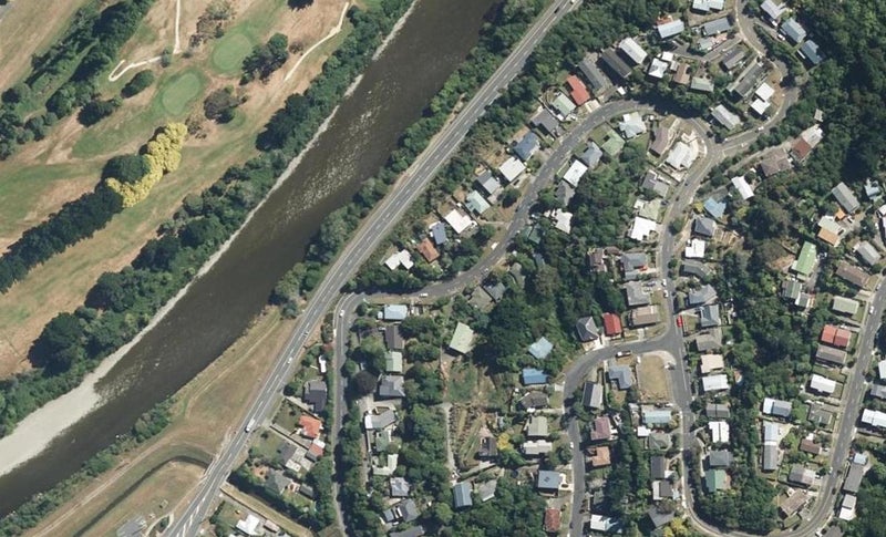 3 Manor Drive, Stokes Valley, Lower Hutt - Carousel 1