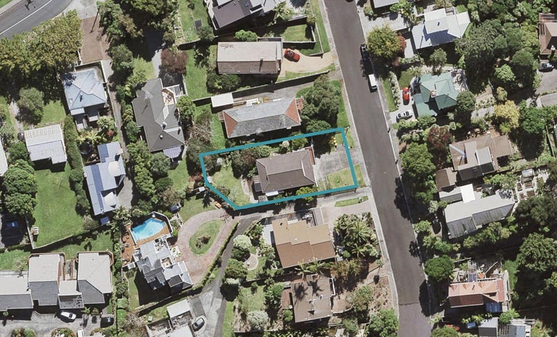 11 Miraka Place, Birkenhead, Auckland - Carousel 1