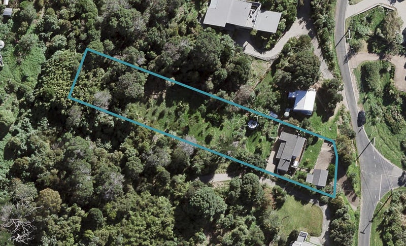 36 Lannan Road, Surfdale, Waiheke Island - Carousel 1
