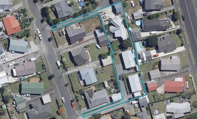 26B Betley Crescent, Fairview Downs, Hamilton - Carousel 1
