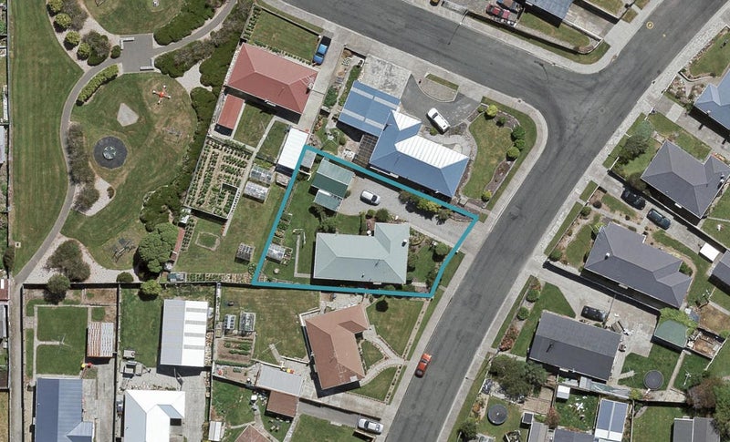 10 Dundee Street, Strathern, Invercargill - Carousel 1