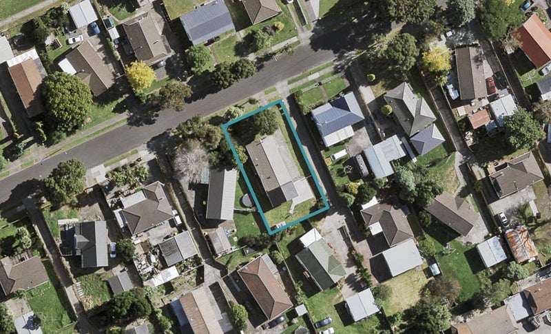 19 Balloch Street, Randwick Park, Auckland - Carousel 1