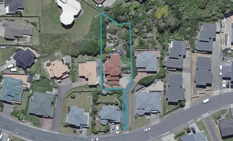 13 Tamworth Crescent, Newlands, Wellington - Carousel 1
