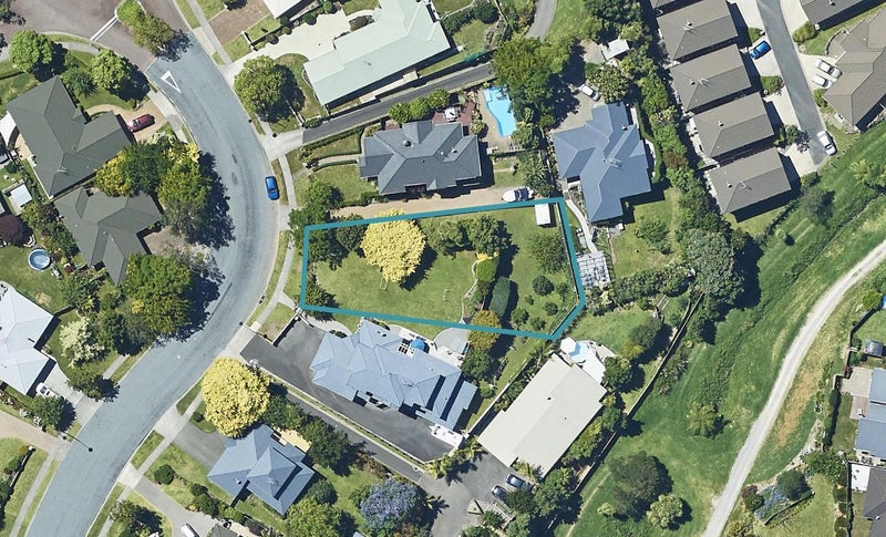 41 St Andrews Drive, Bethlehem, Tauranga - Carousel 1