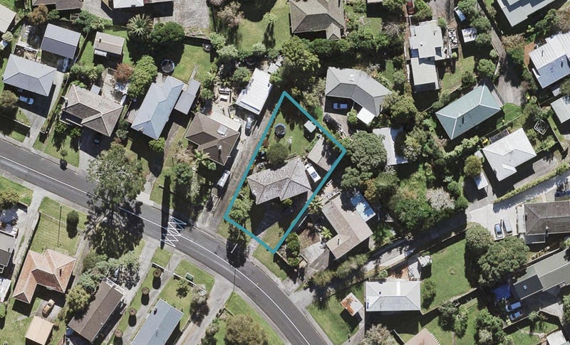 63 Glendene Avenue, Glendene, Auckland - Carousel 1