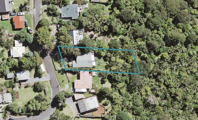 55 Tane Road, Laingholm, Auckland - Carousel 1