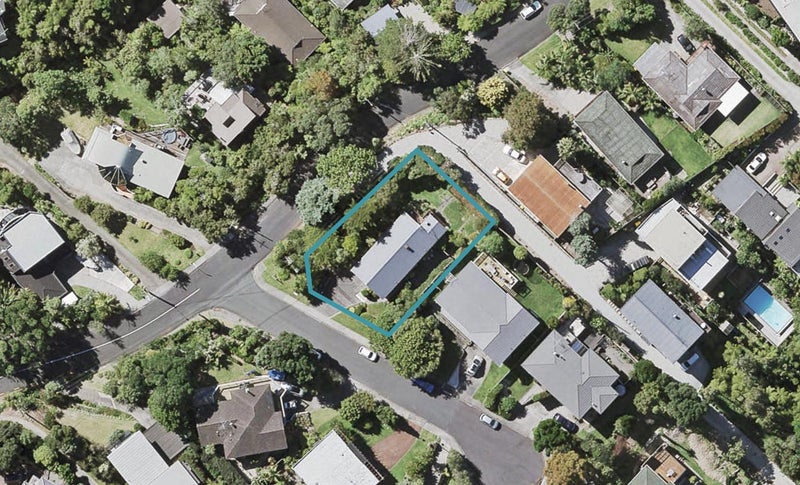 51 Braemar Road, Castor Bay, Auckland - Carousel 1