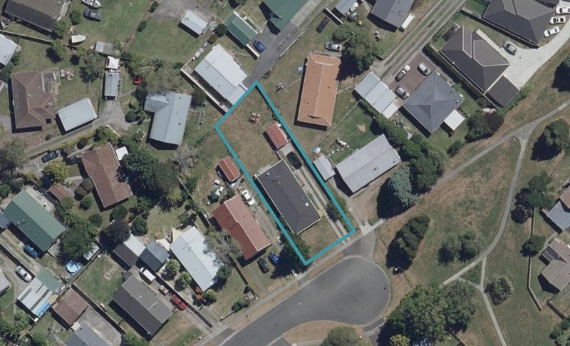 15 Bishops Lane, Nawton, Hamilton - Carousel 1
