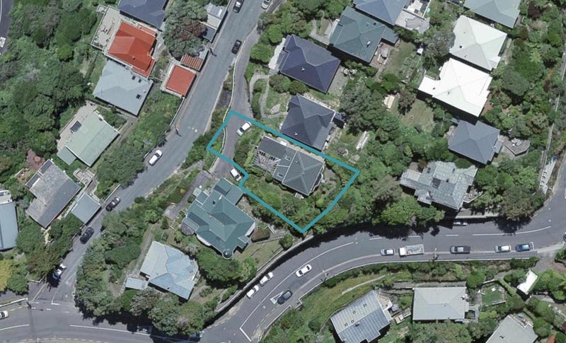 32 Plunket Street, Kelburn, Wellington - Carousel 1