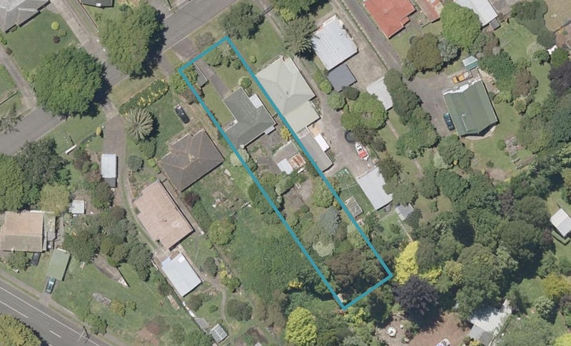 8 Benefield Street, Whanganui East, Whanganui - Carousel 1