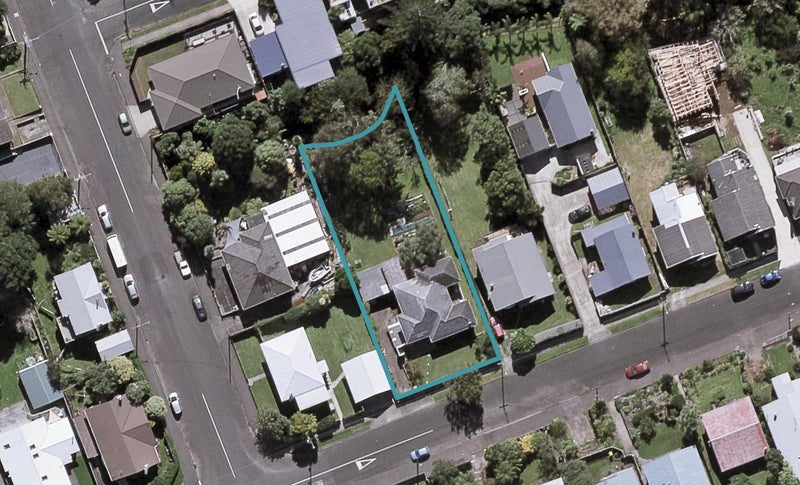 22 Gaine Street, New Plymouth, New Plymouth - Carousel 1