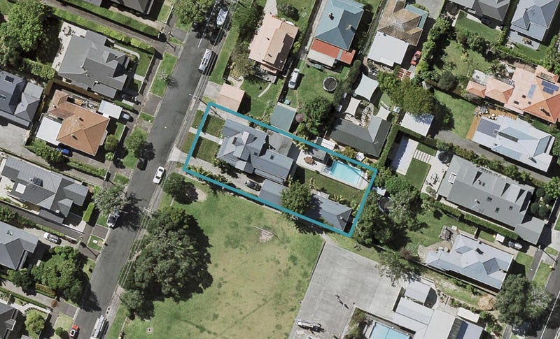 26 Glen Road, Stanley Point, Auckland - Carousel 1