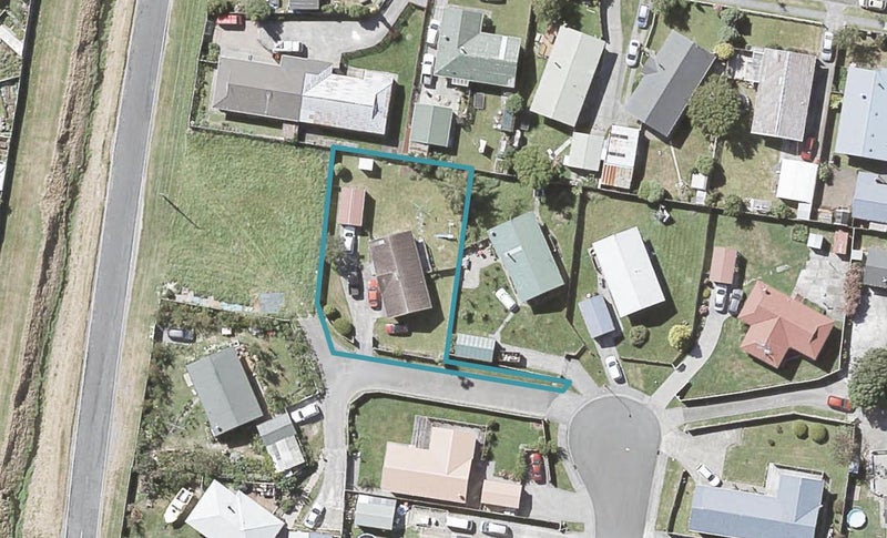 13 Honey Street, Wainuiomata, Lower Hutt - Carousel 1