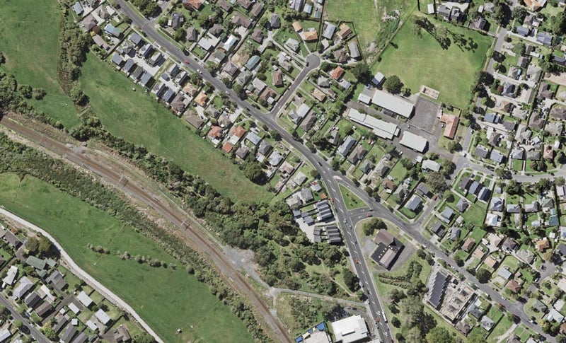 65C Apirana Avenue, Glen Innes, Auckland - Carousel 1