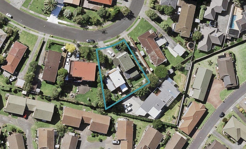 13A Hedge Row, Sunnyhills, Auckland - Carousel 1