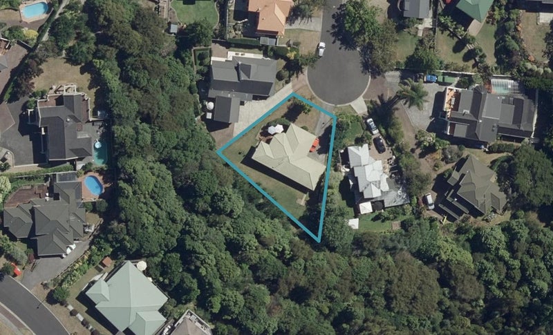 6 Smyth Place, Western Heights, Hamilton - Carousel 1