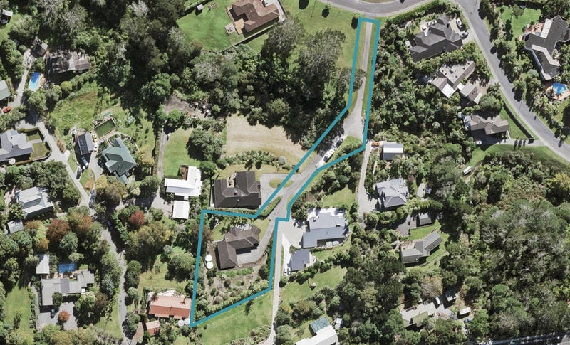32 Shelter Drive, Greenhithe, Auckland - Carousel 1
