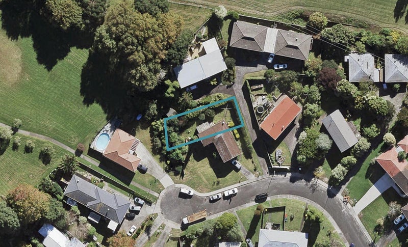 19C Battle Place, Glenfield, Auckland - Carousel 1