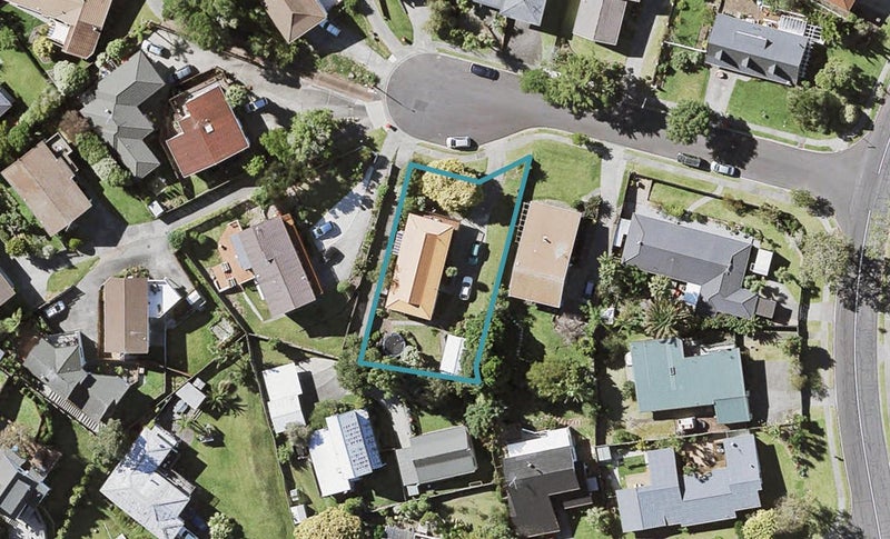 5 Naviti Place, Browns Bay, Auckland - Carousel 1