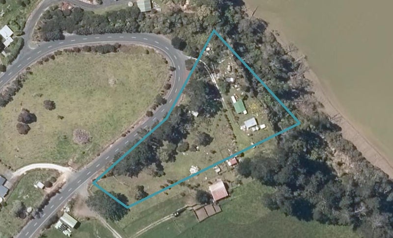 2257 Pouto Road, Te Kopuru - Carousel 1