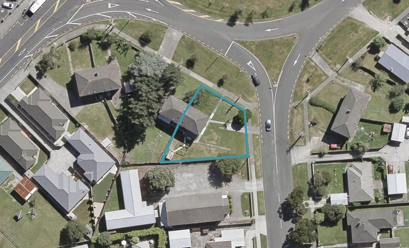 1074 High Street, Avalon, Lower Hutt - Carousel 1