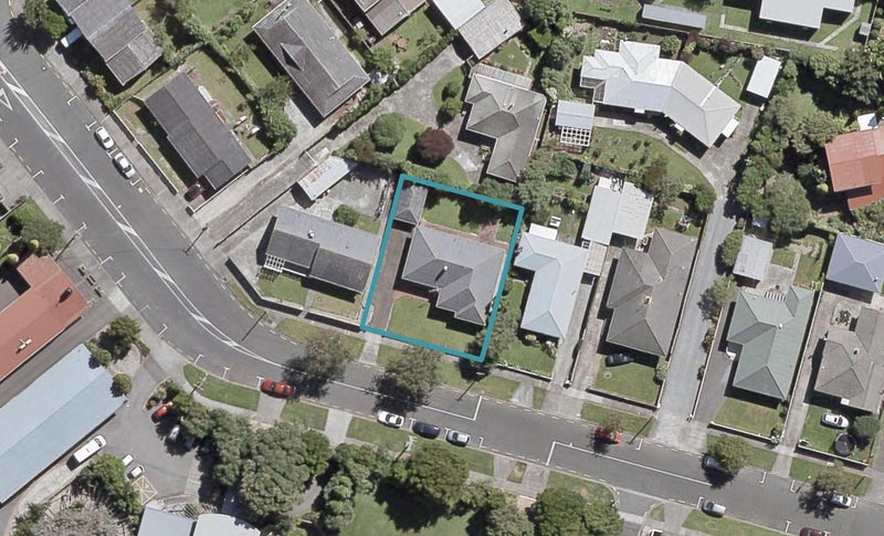 17 Gordon Street, Avalon, Lower Hutt - Carousel 1