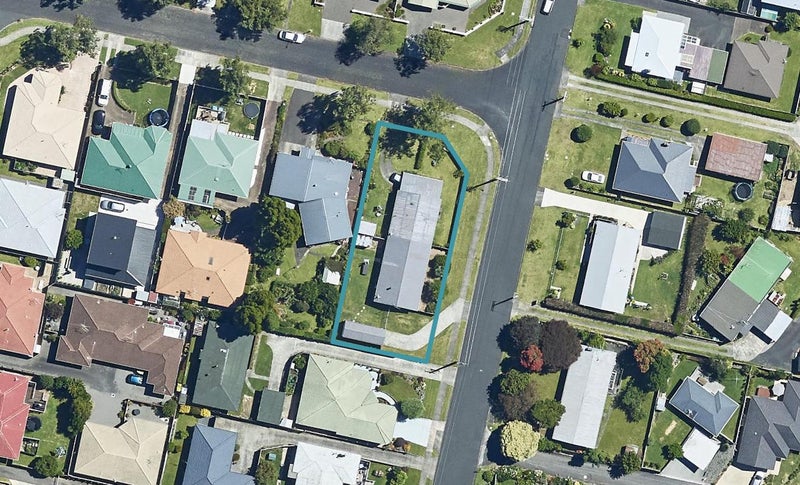 21 Short Street, Otumoetai, Tauranga - Carousel 1
