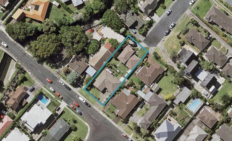 1/15 Waterloo Road, Milford, Auckland - Carousel 1