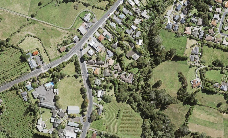 4C Shaw Road, Oratia, Auckland - Carousel 1
