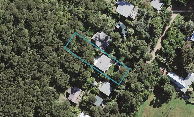 18 Wairua Road, Omiha, Waiheke Island - Carousel 1