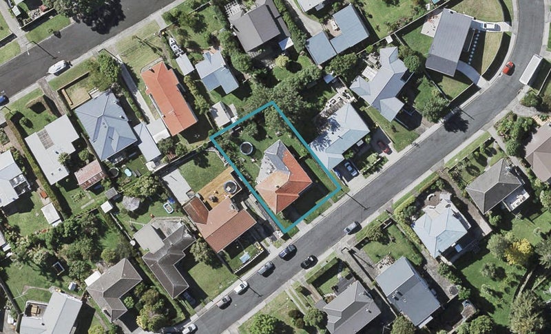 27 Cassino Street, Bayswater, Auckland - Carousel 1