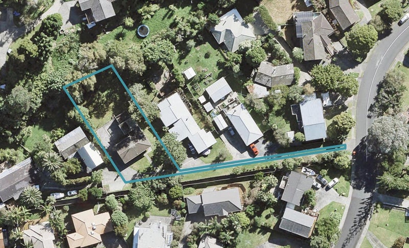 73 Alexander Avenue, Torbay, Auckland - Carousel 1