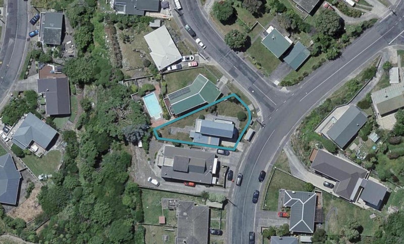 4 Ahuriri Street, Strathmore Park, Wellington - Carousel 1