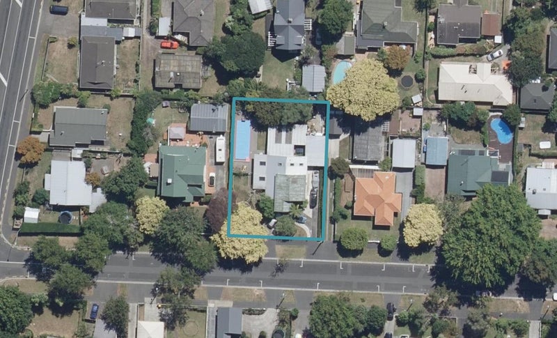 5 Young Street, Claudelands, Hamilton - Carousel 1
