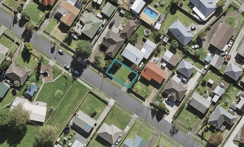 17 Mervan Street, Mangere East, Auckland - Carousel 1