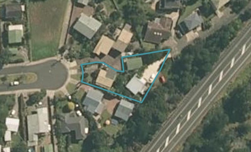 534B Hibiscus Coast Highway, Hatfields Beach, Orewa - Carousel 1