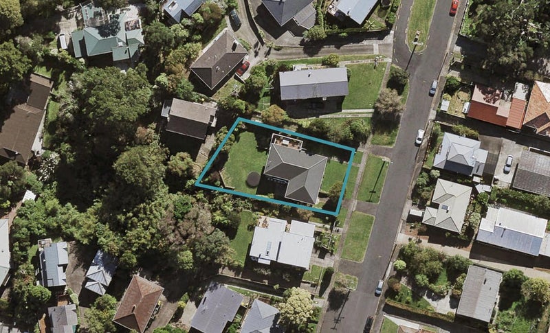 35 Howard Road, Northcote, Auckland - Carousel 1