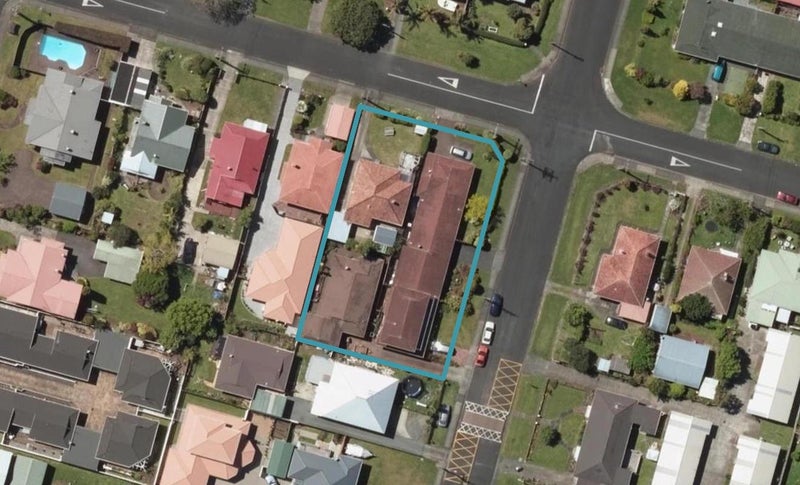 2/11 Mercer Street, Kensington, Whangarei - Carousel 1
