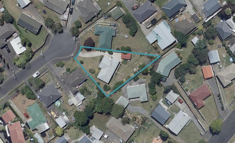 28 Minifie Avenue, Melville, Hamilton - Carousel 1