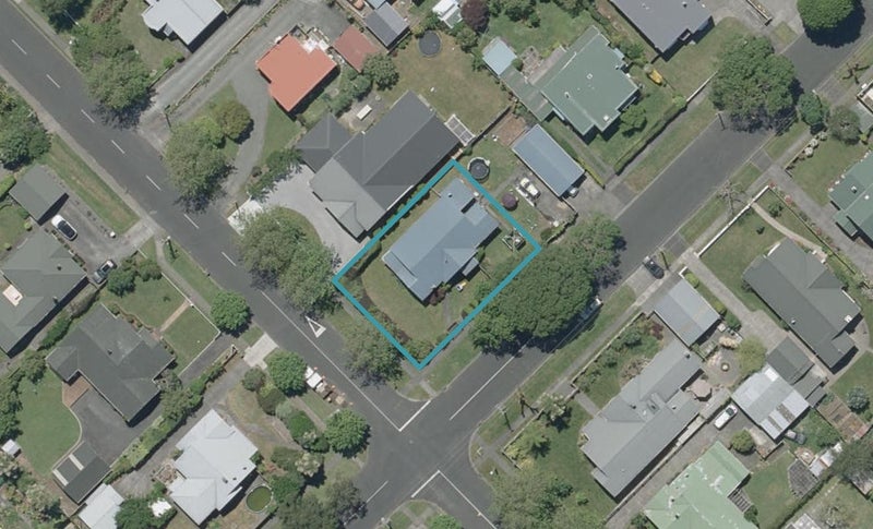 14 Parkes Avenue, Saint Johns Hill, Whanganui - Carousel 1